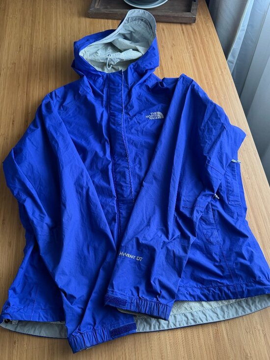 The North Face Jackets & Blazers - The North Face Rain Coat Jacket EUC